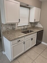 2881 Normandy Dr in Horn Lake, MS - Building Photo - Building Photo