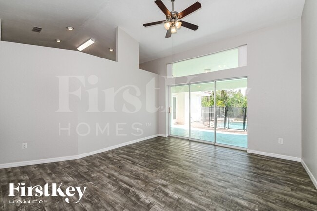 3166 Gillot Blvd in Port Charlotte, FL - Foto de edificio - Building Photo