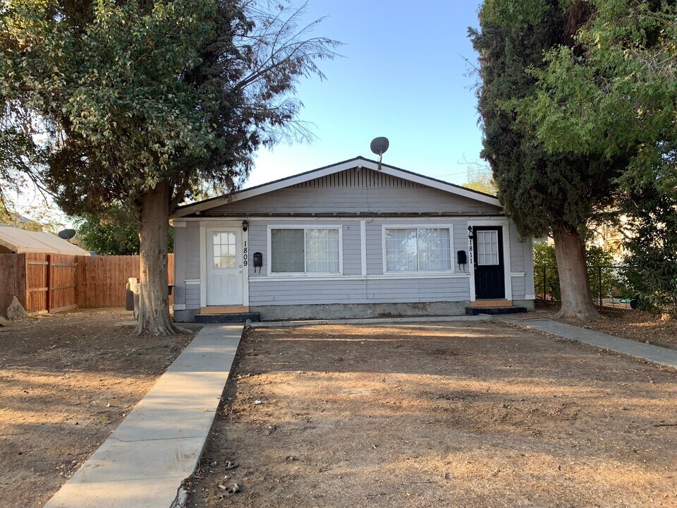 1809-1811 Buena Vista St in Bakersfield, CA - Building Photo