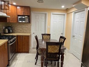 1521 Dusty Dr in Pickering, ON - Building Photo - Building Photo