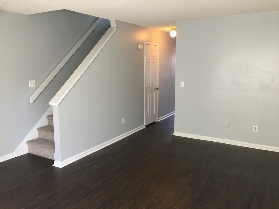 1422 Camp Rd in Charleston, SC - Building Photo