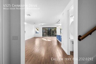 4525 Chinkapin Dr in Sarasota, FL - Building Photo - Building Photo