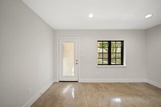 520 Lovett Blvd-Unit -1C in Houston, TX - Building Photo - Building Photo