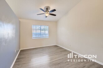 1049 Providence Ln in Oviedo, FL - Building Photo - Building Photo