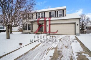 1770 Pinecone Ct in Lewis Center, OH - Building Photo