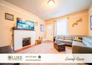 803 1/2 S Main Ave in Sioux Falls, SD - Building Photo - Building Photo