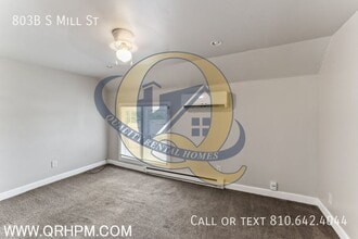 803 S Mill St in Clio, MI - Foto de edificio - Building Photo