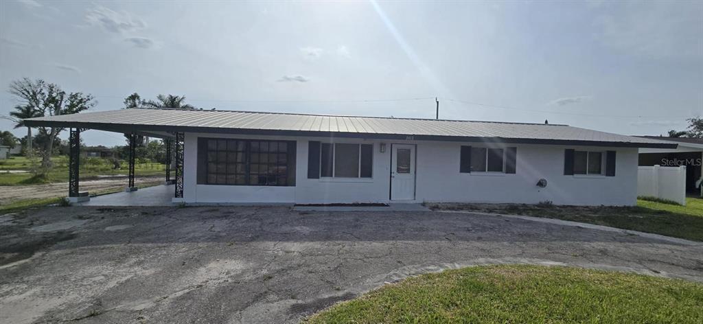 3413 Areca St in Punta Gorda, FL - Building Photo
