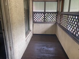 1338 Home Pl, Unit 4 in Rockford, IL - Building Photo