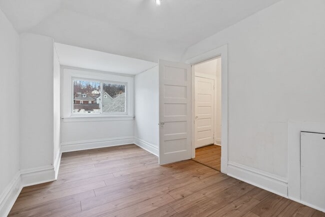 property at 1528 Ridge Ave