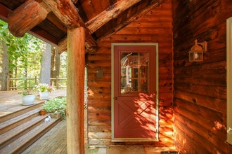 15 The Ave in Great Barrington, MA - Building Photo - Building Photo