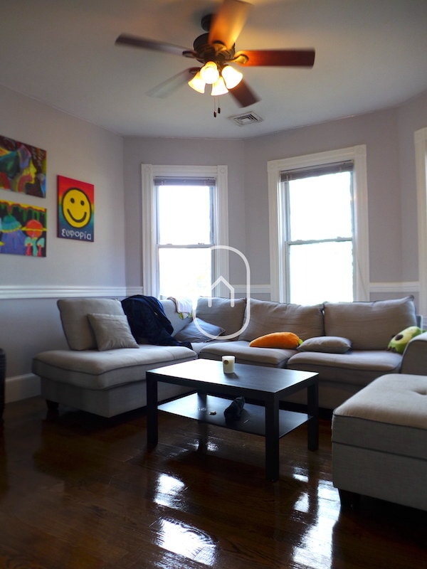 123 Centre St in Boston, MA - Foto de edificio - Building Photo