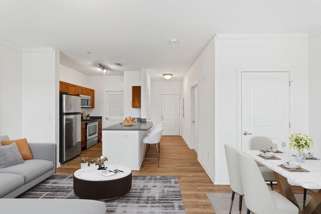 2001 East in Richmond, VA - Foto de edificio - Building Photo