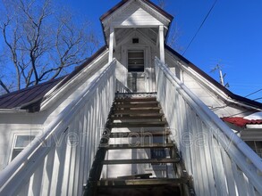 702 W Miller St in Springfield, IL - Building Photo - Building Photo