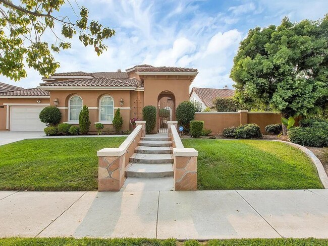 15374 Falcon Crest Ct in San Diego, CA - Building Photo - Building Photo