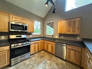 48588 Eileen St in Kenai, AK - Building Photo - Building Photo