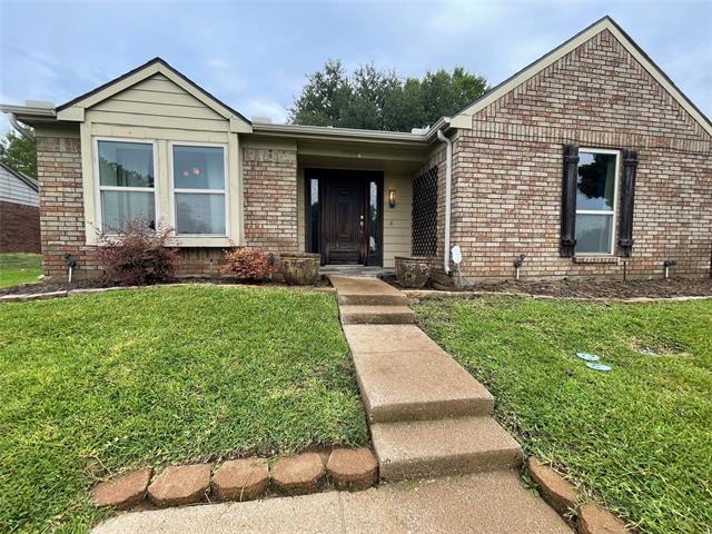 property at 309 S MacArthur Blvd