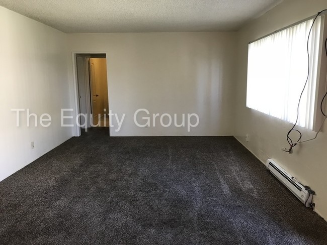 570 S Richmond Ave-Unit -2 in Hanford, CA - Building Photo - Building Photo