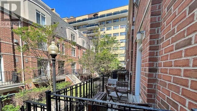 415-415 Jarvis St in Toronto, ON - Building Photo - Building Photo