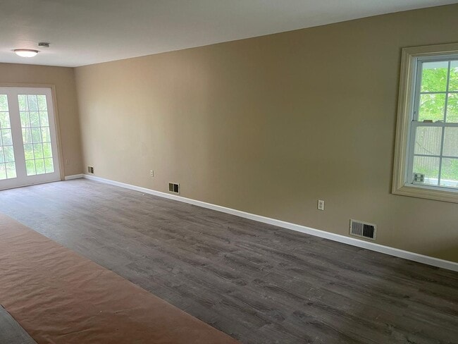property at 13 Windsor Ct