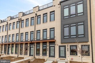 2607 1st St NW in Washington, DC - Foto de edificio - Building Photo