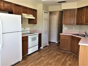 11732 Crescent Pines Blvd in Clermont, FL - Building Photo - Building Photo