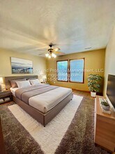 706 Meadow Ct in Peculiar, MO - Foto de edificio - Building Photo