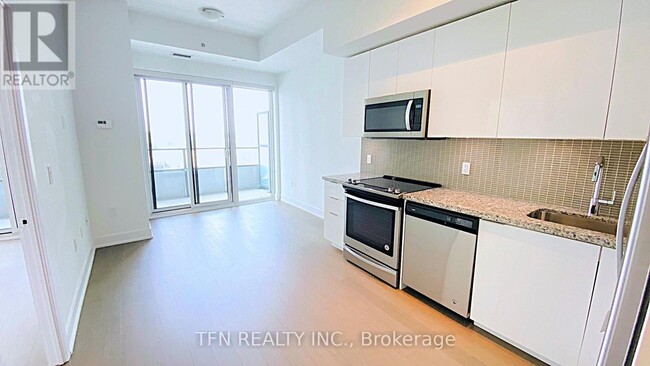 20-920 Shore Breeze Dr