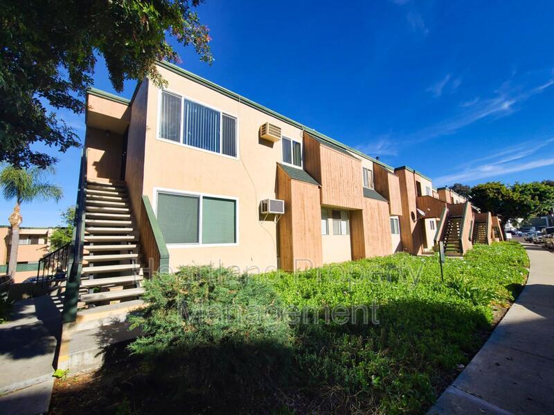 8761 Lake Murray Blvd in San Diego, CA - Building Photo