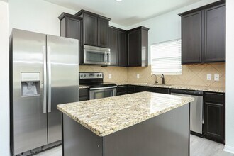 6281 Begonia in New Braunfels, TX - Building Photo - Building Photo