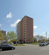 Fairmont Place in Toronto, ON - Building Photo - Building Photo