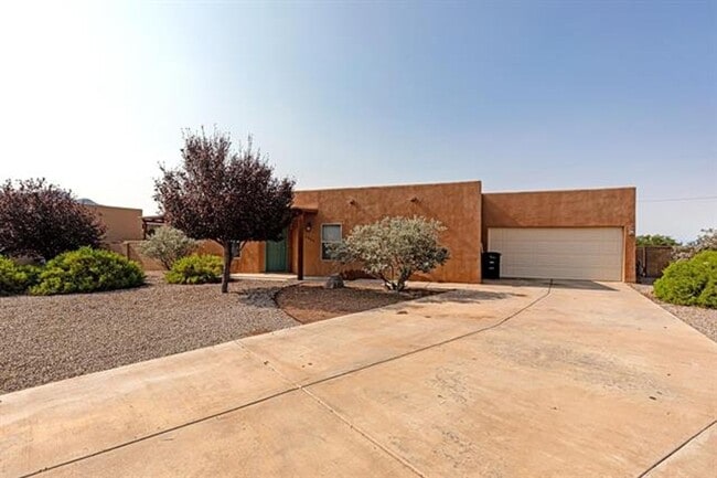 property at 2524 Las Alturas Ct