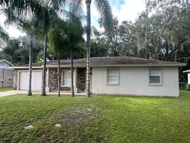 property at 2906 Garden Rd