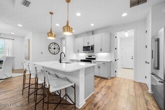 8676 Coral Reef Wy in Panama City Beach, FL - Building Photo - Building Photo
