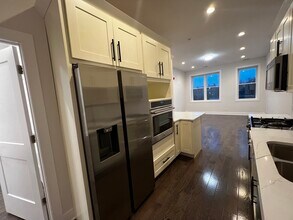 4819 Main St in Skokie, IL - Building Photo - Building Photo