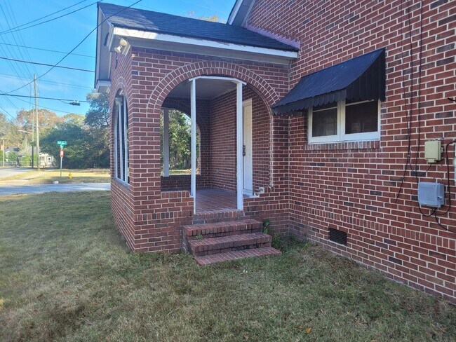 2400 Bell St in Columbus, GA - Building Photo - Building Photo