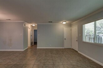 800 Osage Dr in Leander, TX - Building Photo - Building Photo