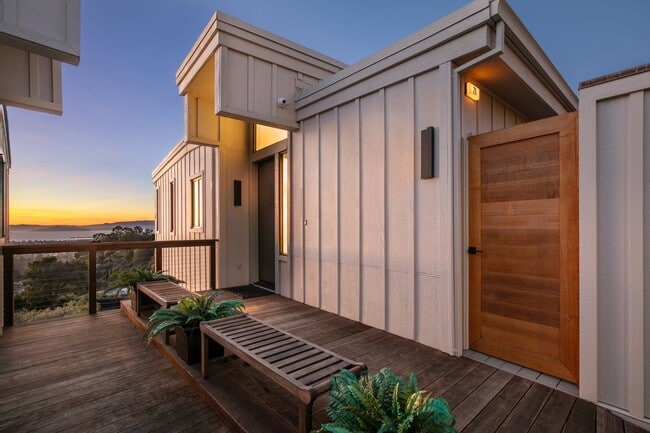 26 Spyglass Hl in Oakland, CA - Foto de edificio - Building Photo