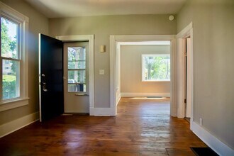 51 Colfax St NE in Grand Rapids, MI - Building Photo - Building Photo