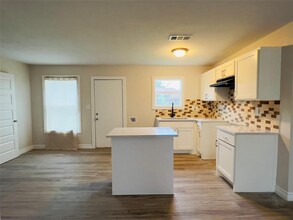 5415 Ridgeway Dr in Houston, TX - Building Photo - Building Photo