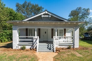 419 Gladys St in Bessemer, AL - Building Photo