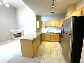 10333-10333-112 112 St NW in Edmonton, AB - Building Photo - Building Photo