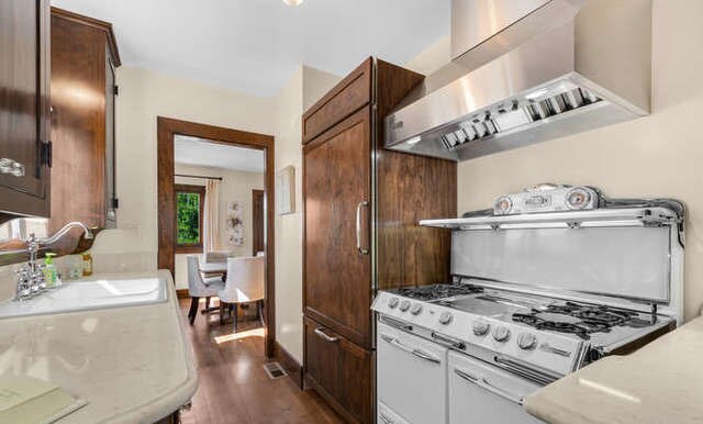 852 Laveta Terrace in Los Angeles, CA - Building Photo