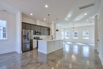 904 Burchwood Ave in Nashville, TN - Building Photo - Building Photo