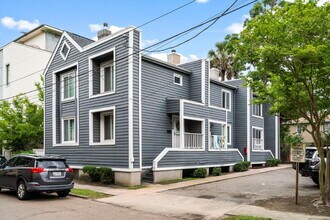 22 Ogier St in Charleston, SC - Building Photo - Building Photo