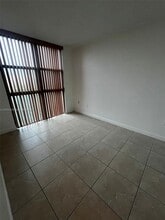 2075 SW 122nd Ave in Miami, FL - Building Photo - Building Photo