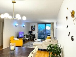 34 Winchester St, Unit #1 in Brookline, MA - Building Photo - Building Photo
