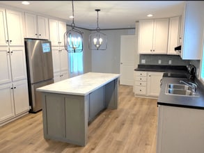 7145 S Meridian St in Marion, IN - Foto de edificio - Building Photo