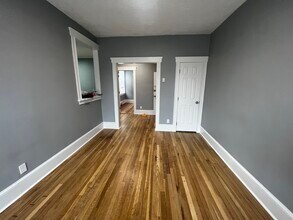 902 Huntington Ave, Unit 12 in Boston, MA - Building Photo - Building Photo