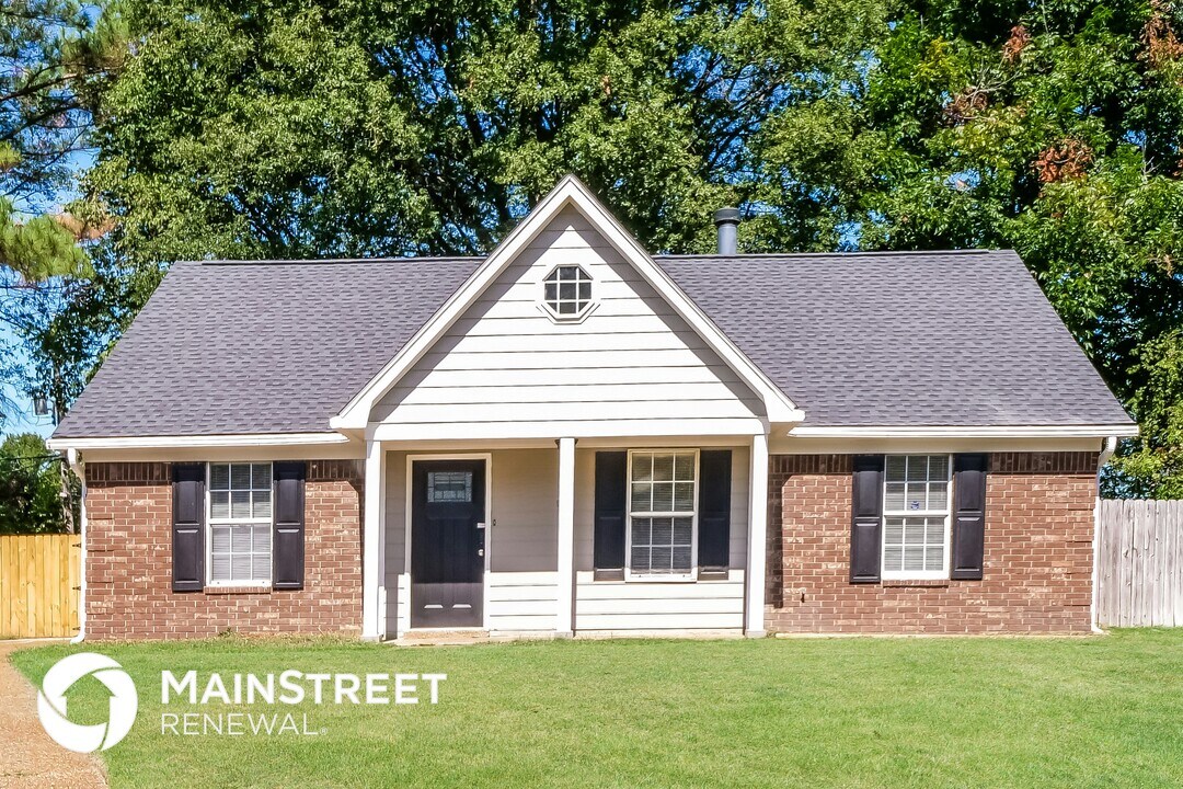 2813 Arbor Lane Cove in Memphis, TN - Foto de edificio